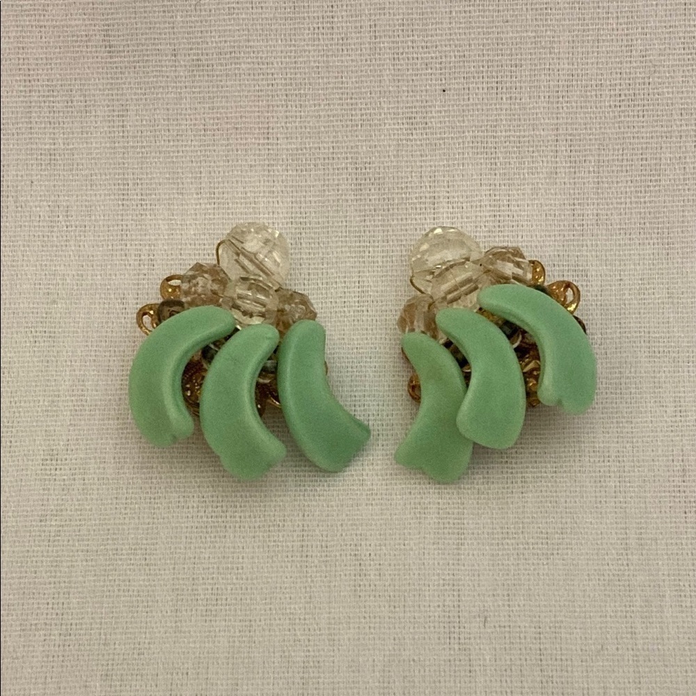 Vintage clip on earrings robins egg blue aqua teal coloured excellent condition